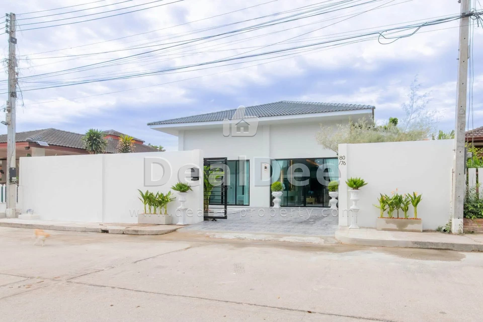 Areya Valle Project, Soi Siam Country Club