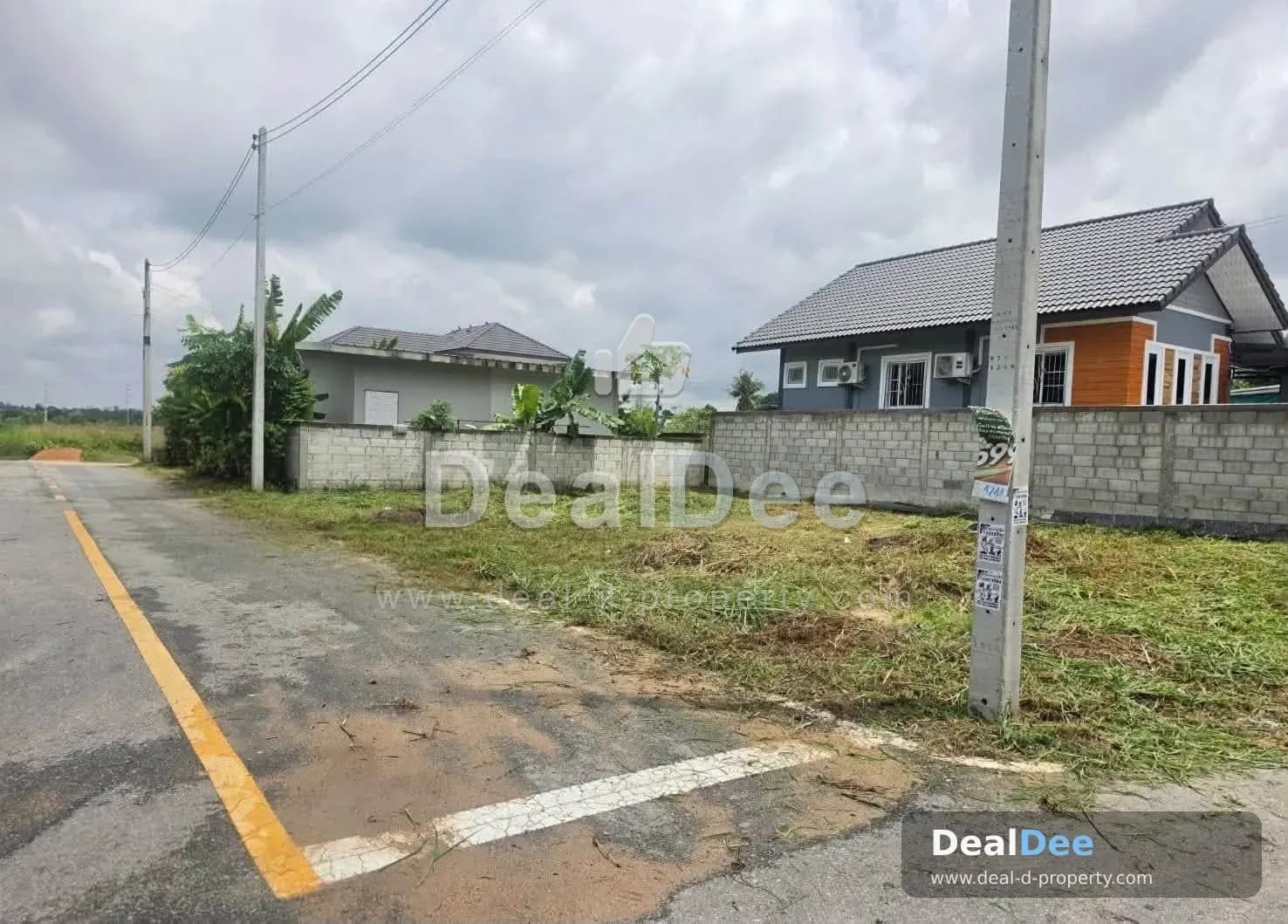 Urgent sale: Land 50 sq.w., 2 road frontages